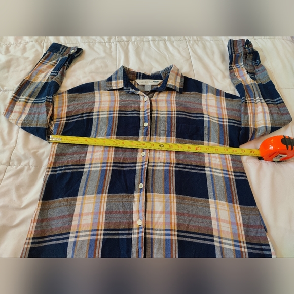 Old Navy flannel button down "boyfriend shirt" (Medium) π©·ππ€π©· - Picture 10 of 16